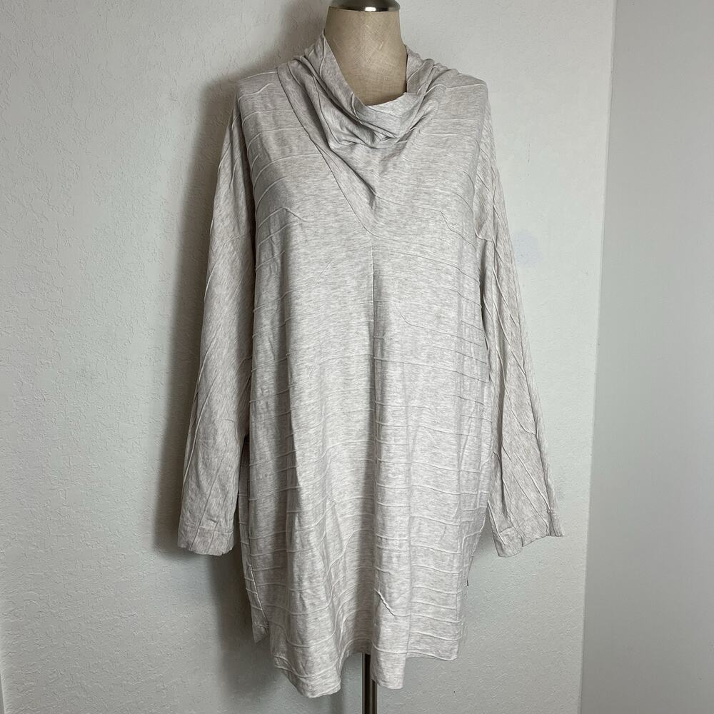Oska Oatmeal Cowl Neck Blouse textured lines Size 2(US8/10), made in Bulgaria